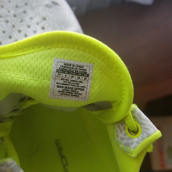 Womens UA Speedform sz (7) apollo 2 training shoes - Picture 5 of 5